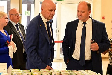 Геннадий Аверьянов: «Обмен мнениями и идеями создает атмосферу доверия и взаимодействия»